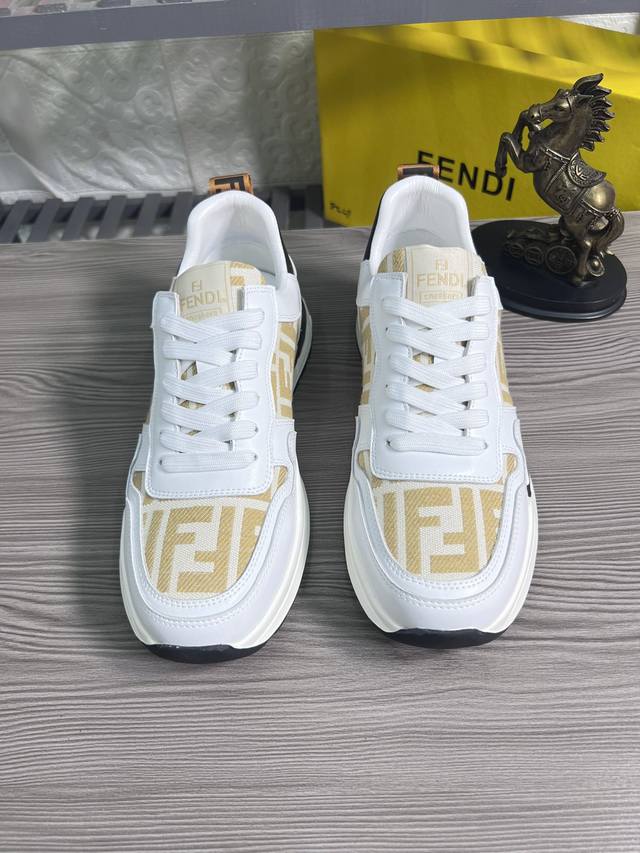 Fendi 芬迪 2024早春 -高端品质 原单 -鞋面：高科技飞织纳米面料 -内里：羊皮内里 -垫脚；超级透气运动网眼 -大底：原版超轻大底 -超高品控 做工